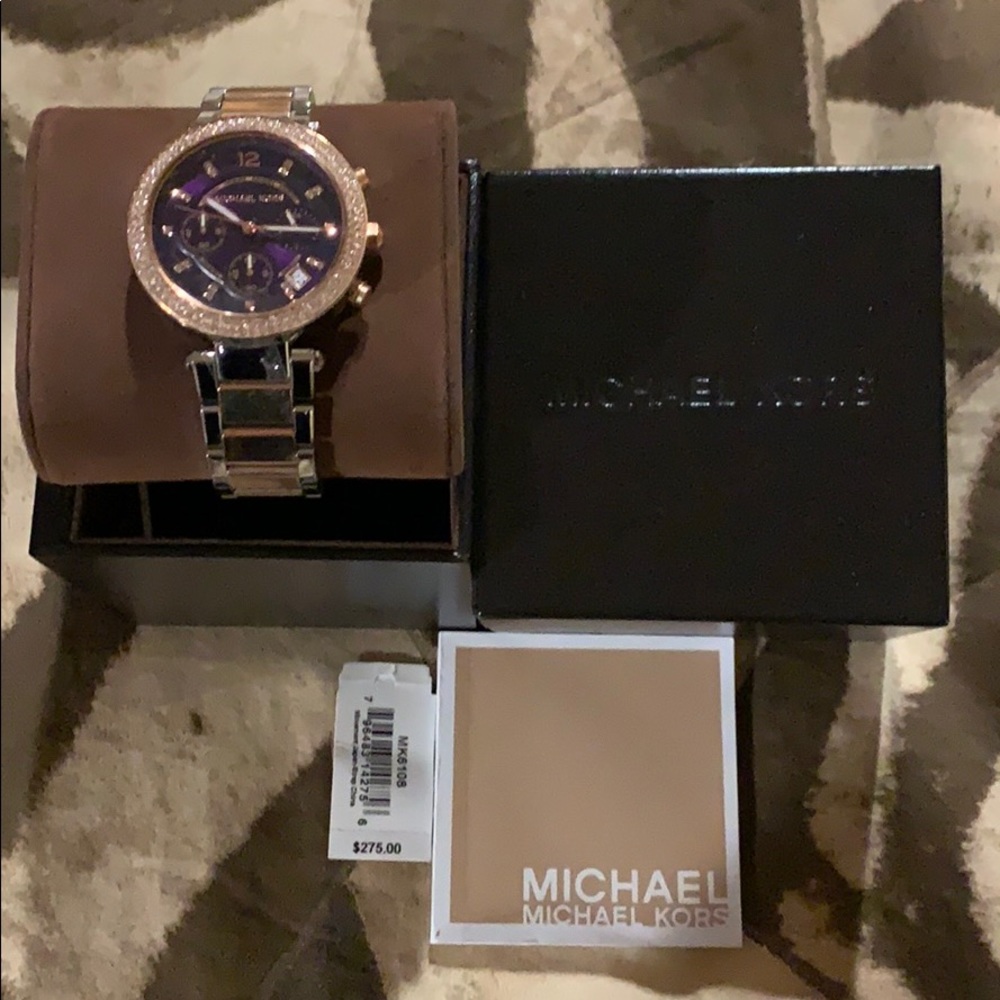 Michael Kors watch 💯Authentic rose gold and silvr